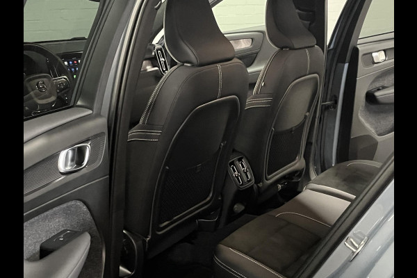 Volvo XC40 Single motor Plus Trekhaak | Adapt. Cruise | Stuur-/stoelverwarming | Achteruitrij camera | Carplay | Bliss