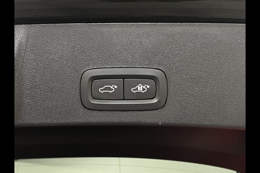 Volvo XC40 Recharge Single motor Ultimate Open dak | Adapt. Cruise | 360 camera | Stuur-/stoelverwarming | Harman Kardon | Carplay