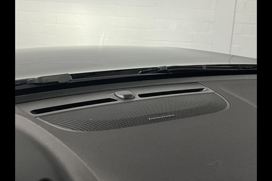 Volvo XC40 Recharge Single motor Ultimate Open dak | Adapt. Cruise | 360 camera | Stuur-/stoelverwarming | Harman Kardon | Carplay