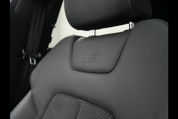 Audi A7 Sportback 50 TFSI e Quattro 2x S Line PHEV 299pk | Trekhaak Af Fabriek | Panodak | Head Up | Adaptive Cruise | Bang & Olufsen | 360 Camera | Alcantara Sportstoelen Memory & Verwarmd | Matrix LED | Stuur Verwarmd | Sfeerverlichting | Keyless | Plug In Hybrid |