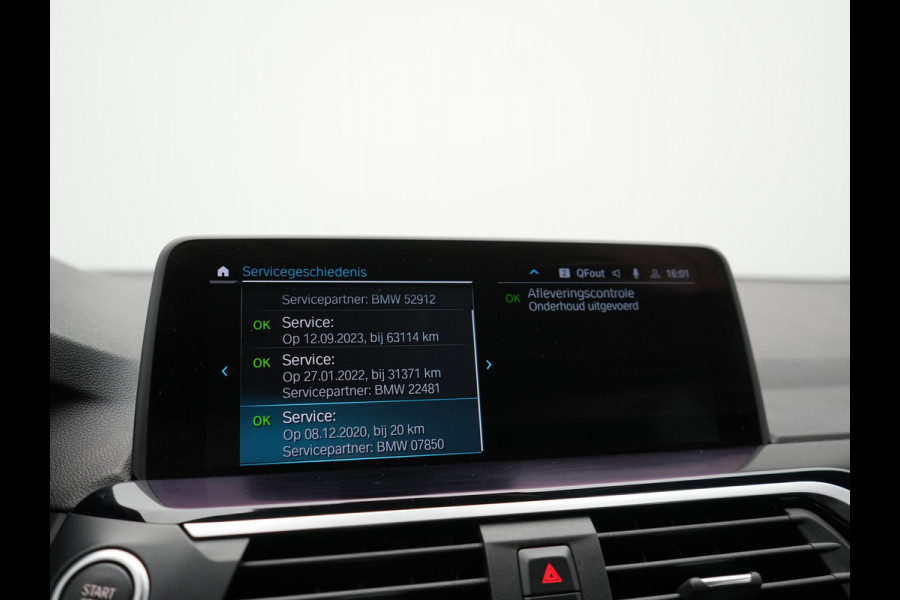 BMW X3 xDrive30e M Sport PHEV 293pk Dealer O.H. | Trekhaak Af Fabriek | Head Up | Camera | Sportstoelen Verwarmd | Harman & Kardon | Keyless | Blis | Apple Carplay | Sfeerverlichting | Cruise Control | 20''L.M. | Navigatie | DAB | Plug In Hybrid |