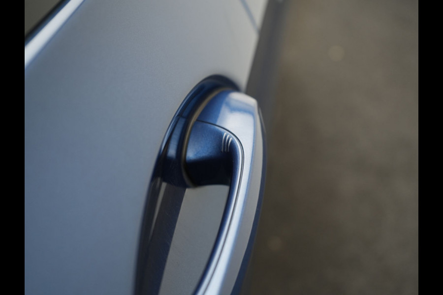 BMW X3 xDrive30e M Sport PHEV 293pk Dealer O.H. | Trekhaak Af Fabriek | Head Up | Camera | Sportstoelen Verwarmd | Harman & Kardon | Keyless | Blis | Apple Carplay | Sfeerverlichting | Cruise Control | 20''L.M. | Navigatie | DAB | Plug In Hybrid |
