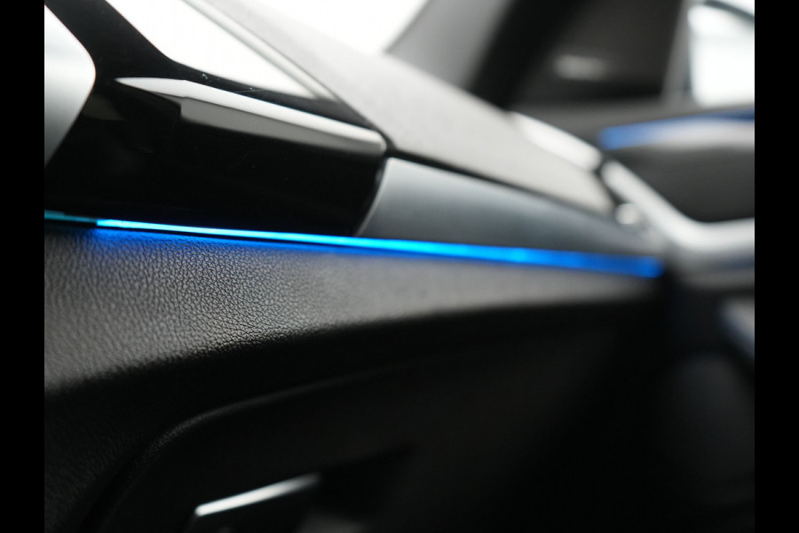 BMW X3 xDrive30e M Sport PHEV 293pk Dealer O.H. | Trekhaak Af Fabriek | Head Up | Camera | Sportstoelen Verwarmd | Harman & Kardon | Keyless | Blis | Apple Carplay | Sfeerverlichting | Cruise Control | 20''L.M. | Navigatie | DAB | Plug In Hybrid |