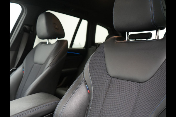 BMW X3 xDrive30e M Sport PHEV 293pk Dealer O.H. | Trekhaak Af Fabriek | Head Up | Camera | Sportstoelen Verwarmd | Harman & Kardon | Keyless | Blis | Apple Carplay | Sfeerverlichting | Cruise Control | 20''L.M. | Navigatie | DAB | Plug In Hybrid |