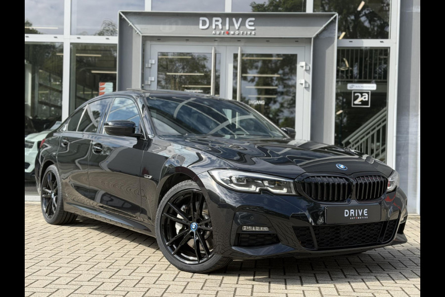 BMW 3-serie 330e High Ex. M-Sport |Schuif/kantel|Leer|Trekhaak|19"