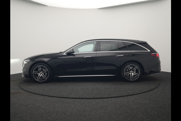 Mercedes-Benz E-Klasse Estate 300 e AMG Line PHEV 313pk INCL BTW Dealer O.H. | Trekhaak Af Fabriek | Adaptive Cruise | 360 Camera | Digital Light | Alcantara Sportstoelen Memory & Verwarmd | Sfeerverlichting | Keyless | Blis | Navigatie | DAB | Plug In Hybrid |