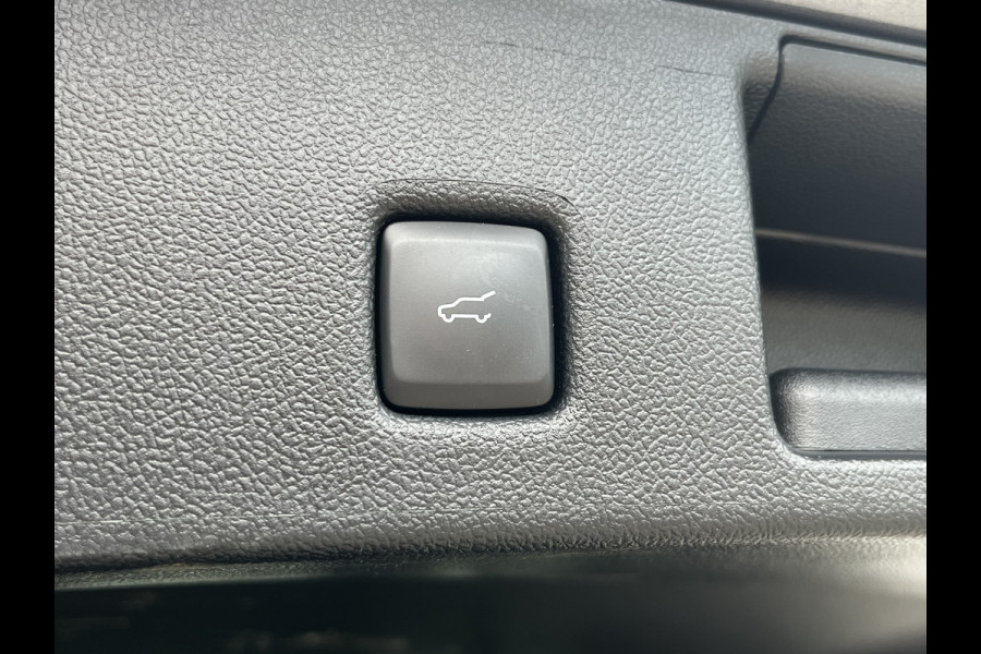 Ford Kuga 2.5 PHEV ST-Line X 243pk e-CVT Automaat | 2024.50 | Ook leverbaar in meerdere kleuren |  Full Options | Panodak | Coast-to-Coast Matrix LED | 20'' | Winter Pack | Driver Assistance