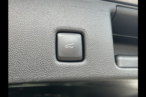 Ford Kuga 2.5 PHEV ST-Line X 243pk e-CVT Automaat | 2024.50 | Ook leverbaar in meerdere kleuren |  Full Options | Panodak | Coast-to-Coast Matrix LED | 20'' | Winter Pack | Driver Assistance