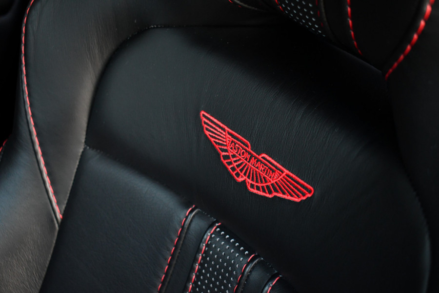 Aston Martin Vantage 4.0 V8 Carbon-ext | Ceramic-brakes | 26dkm