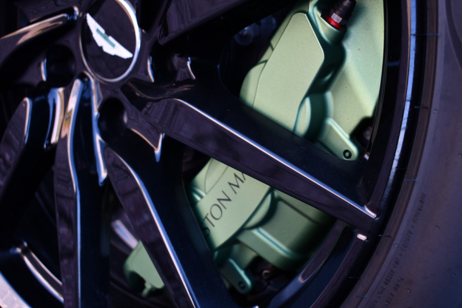 Aston Martin Vantage 4.0 V8 Carbon-ext | Ceramic-brakes | 26dkm