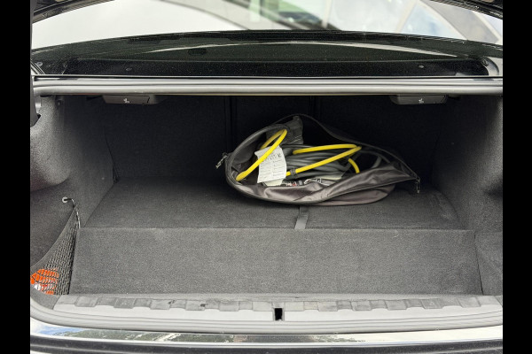 BMW 3-serie 330e High Ex. M-Sport |Schuif/kantel|Leer|Trekhaak|19"