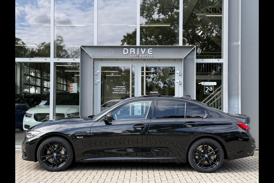 BMW 3-serie 330e High Ex. M-Sport |Schuif/kantel|Leer|Trekhaak|19"