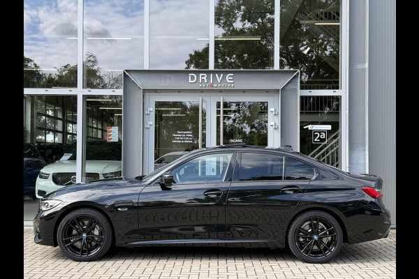 BMW 3-serie 330e High Ex. M-Sport |Schuif/kantel|Leer|Trekhaak|19"