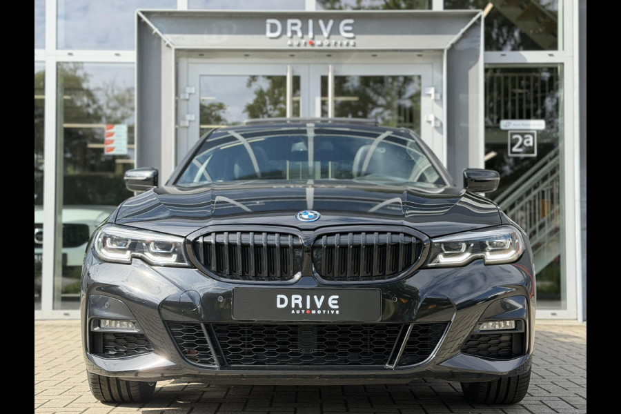 BMW 3-serie 330e High Ex. M-Sport |Schuif/kantel|Leer|Trekhaak|19"