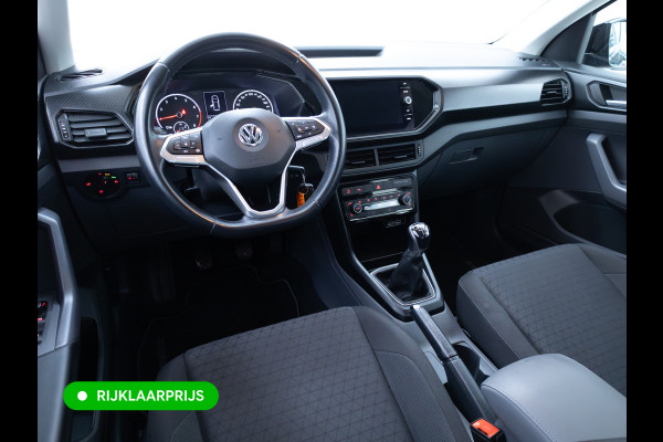 Volkswagen T-Cross 1.0 TSI Style | Stoelverwarming | Adaptive cruise | Camera | Side-assist | Climate control | All-season, Apple carplay/Android auto