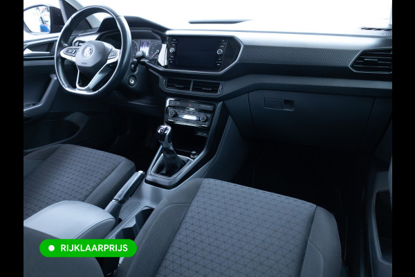 Volkswagen T-Cross 1.0 TSI Style | Stoelverwarming | Adaptive cruise | Camera | Side-assist | Climate control | All-season, Apple carplay/Android auto