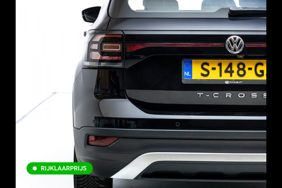 Volkswagen T-Cross 1.0 TSI Style | Stoelverwarming | Adaptive cruise | Camera | Side-assist | Climate control | All-season, Apple carplay/Android auto
