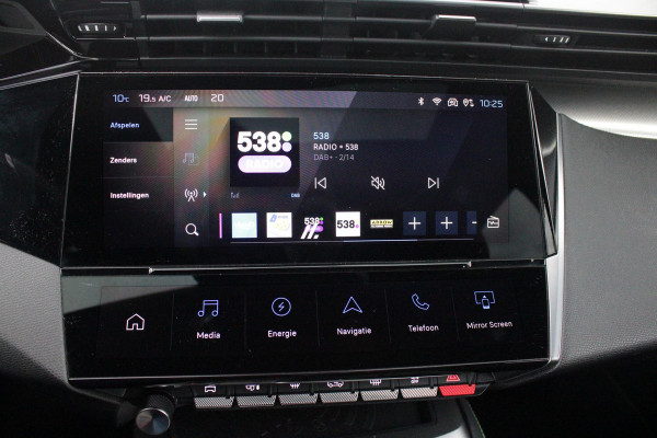 Peugeot 408 1.6 HYbrid 225PK EAT8 GT | PANORAMA SCHUIF/KANTEL DAK | FOCAL PREMIUM AUDIO SYSTEM | STUUR VERWARMING | SFEER VERLICHTING | 20" LICHTMETALEN VELGEN | ELEKTRISCH BEDIENBARE ACHTERKLEP | LED MATRIX KOPLAMPEN | 360° CAMERA | PARKEERSENSOREN VOOR + ACHTER | DRAADLOZE TELEFOONLADER | DRAADLOZE APPLE CARPLAY/ANDROID AUTO | NAVIGATIE | DODEHOEK DETECTIE | ADAPTIVE CRUISE CONTROL |