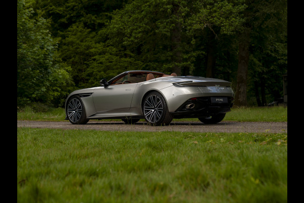 Aston Martin DB12 Volante 4.0 V8 | Bowers & Wilkins