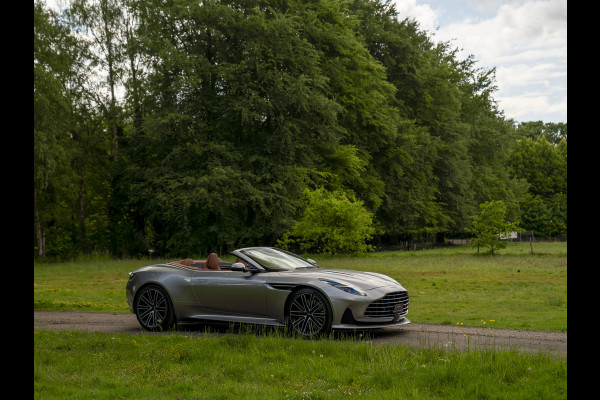 Aston Martin DB12 Volante 4.0 V8 | Bowers & Wilkins