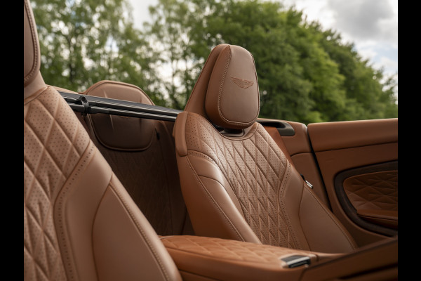 Aston Martin DB12 Volante 4.0 V8 | Bowers & Wilkins