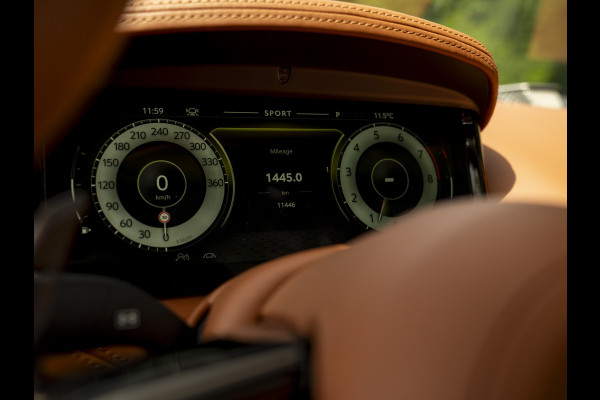 Aston Martin DB12 Volante 4.0 V8 | Bowers & Wilkins