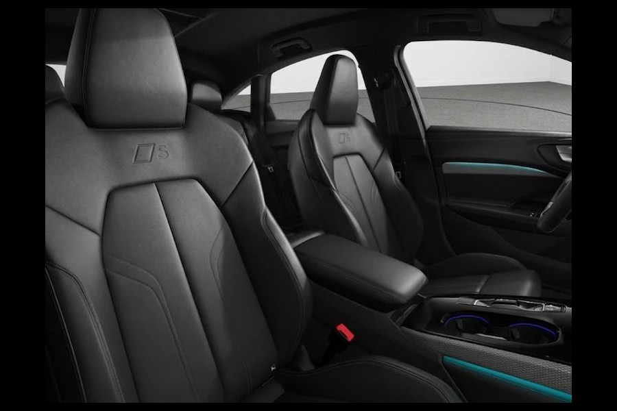 Audi A5 Limousine S edition 2.0 TFSI e 299 PK | Premium pakket | MMI experience pro | Optiekpakket zwart-glanzend | Ambiente lichtpakket pro |