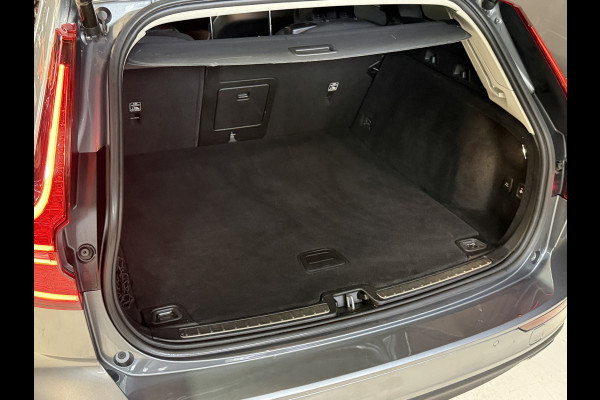 Volvo V60 2.0 B4 Inscription | Elektr. trekhaak | Camera | Stoel/stuurverwarming | Dealer onderhouden