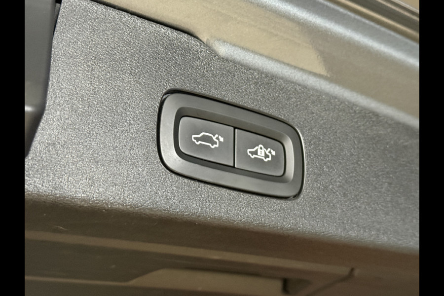 Volvo V60 2.0 B4 Inscription | Elektr. trekhaak | Camera | Stoel/stuurverwarming | Dealer onderhouden