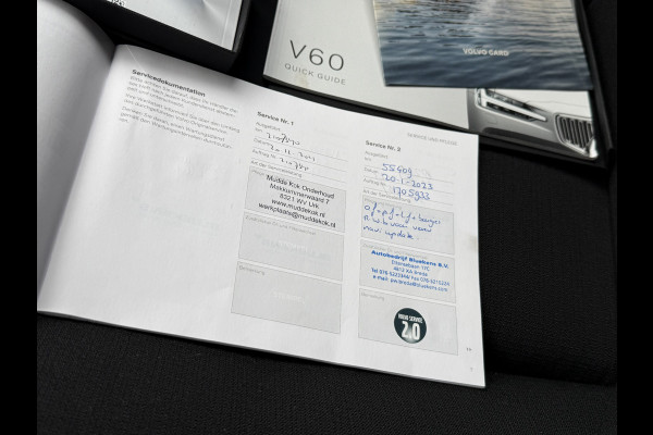 Volvo V60 2.0 B4 Inscription | Elektr. trekhaak | Camera | Stoel/stuurverwarming | Dealer onderhouden