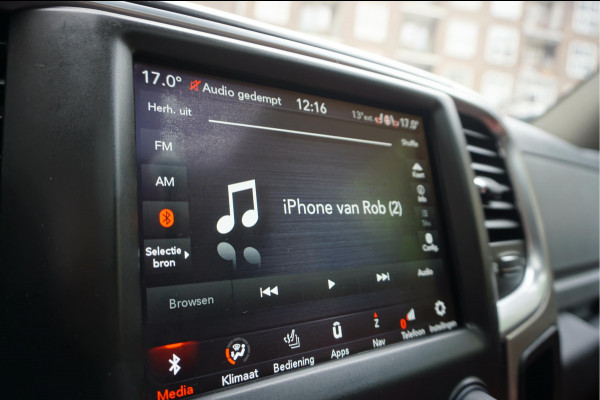 Dodge Ram 1500 5.7 V8 HEMI 4WD | BLACK OPTIC | Classic | 300L LPG | APPLE CARPLAY | Stoel- stuurverwarming | Navigatie | Pano-dak |
