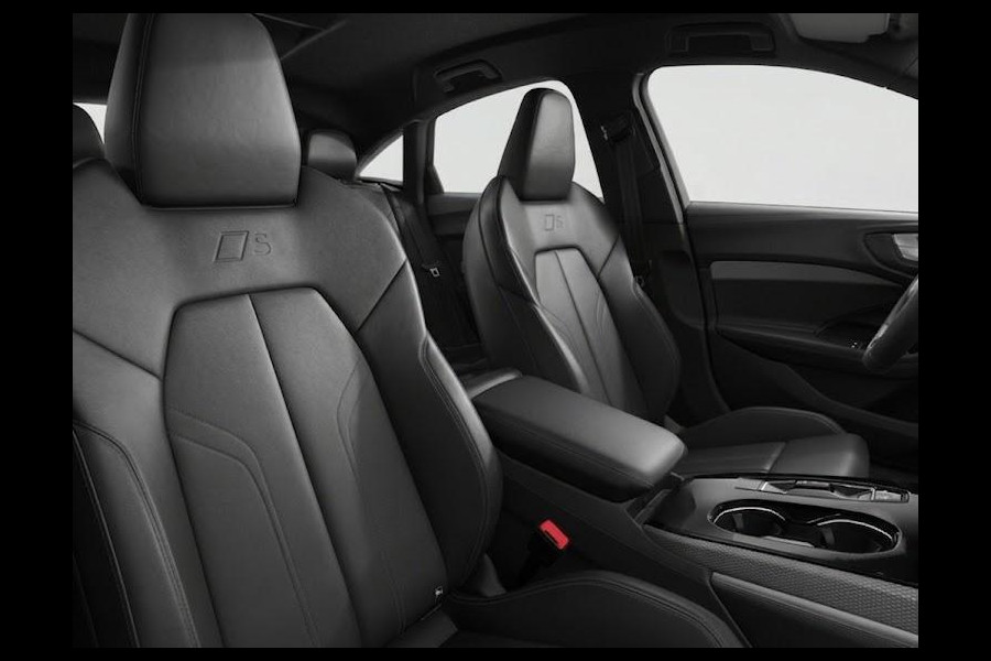 Audi A5 Limousine S edition 2.0 TFSI e 299 PK | Optiekpakket zwart-glanzend | Premium pakket |