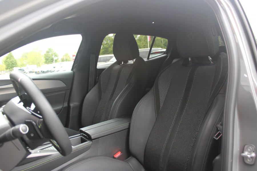Peugeot 408 1.2 Hybrid 145PK AUTOMAAT GT | 360° CAMERA | DODEHOEK DETECTIE | KEYLESS ENTRY/START | ADAPTIVE CRUISE CONTROL | NAVIGATIE | DRAADLOZE APPLE CARPLAY/ANDROID AUTO | PARKEERSENSOREN VOOR + ACHTER | LED MATRIX KOPLAMPEN | 18" LICHTMETALEN VELGEN | ELEKTRISCH BEDIENBARE ACHTERKLEP | CLIMATE CONTROL | STUUR VERWARMING |