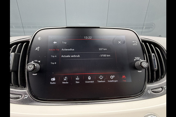 Fiat 500 1.0 Hybrid Dolcevita | PDC achter | Apple carplay/Android Auto | Cruise control | DAB+ | Airco automatisch