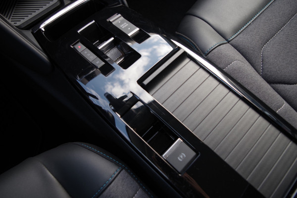 Citroën C4 1.2 Puretech 130 PK Automaat Business Plus, LED, 18" LM, Adap. Cruise Control
