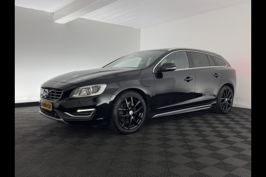 Volvo V60 2.4 D5 Twin Engine Summum (Plug-In) Aut. *LEATHER | XENON | MEMORY-PACK | HEATED-COMFORTSEATS | PRIVACY-GLASS | NAVI-FULLMAP | ADAPTIVE-CRUISE | ECC | LANE-ASSIST | PDC | 18''ALU*