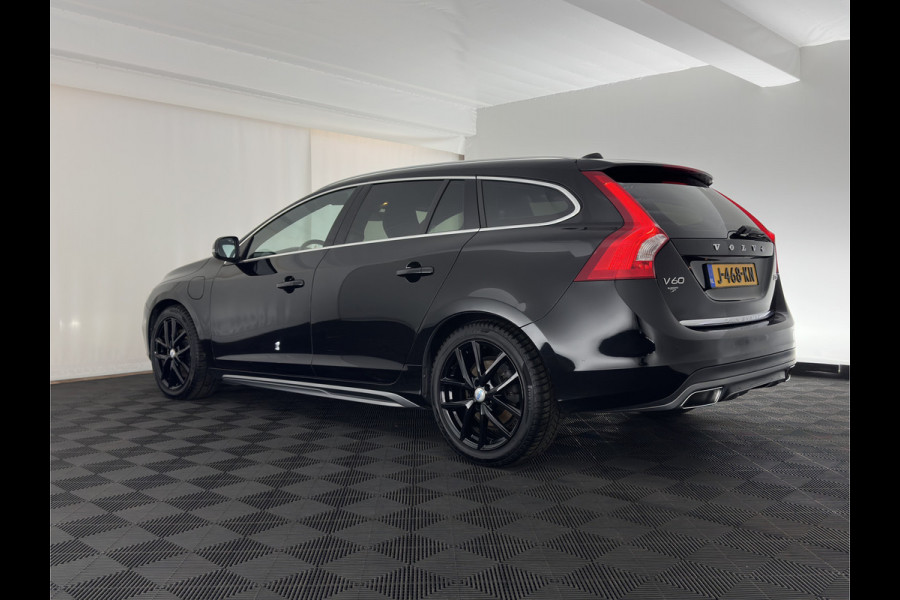 Volvo V60 2.4 D5 Twin Engine Summum (Plug-In) Aut. *LEATHER | XENON | MEMORY-PACK | HEATED-COMFORTSEATS | PRIVACY-GLASS | NAVI-FULLMAP | ADAPTIVE-CRUISE | ECC | LANE-ASSIST | PDC | 18''ALU*