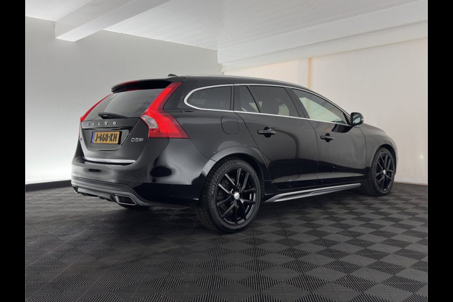 Volvo V60 2.4 D5 Twin Engine Summum (Plug-In) Aut. *LEATHER | XENON | MEMORY-PACK | HEATED-COMFORTSEATS | PRIVACY-GLASS | NAVI-FULLMAP | ADAPTIVE-CRUISE | ECC | LANE-ASSIST | PDC | 18''ALU*