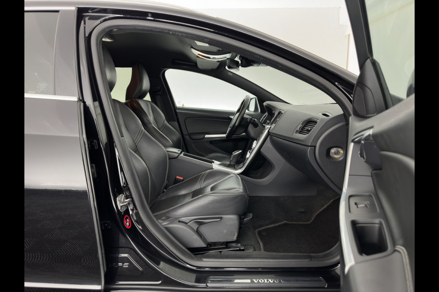 Volvo V60 2.4 D5 Twin Engine Summum (Plug-In) Aut. *LEATHER | XENON | MEMORY-PACK | HEATED-COMFORTSEATS | PRIVACY-GLASS | NAVI-FULLMAP | ADAPTIVE-CRUISE | ECC | LANE-ASSIST | PDC | 18''ALU*