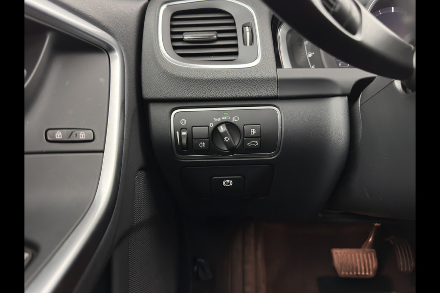 Volvo V60 2.4 D5 Twin Engine Summum (Plug-In) Aut. *LEATHER | XENON | MEMORY-PACK | HEATED-COMFORTSEATS | PRIVACY-GLASS | NAVI-FULLMAP | ADAPTIVE-CRUISE | ECC | LANE-ASSIST | PDC | 18''ALU*