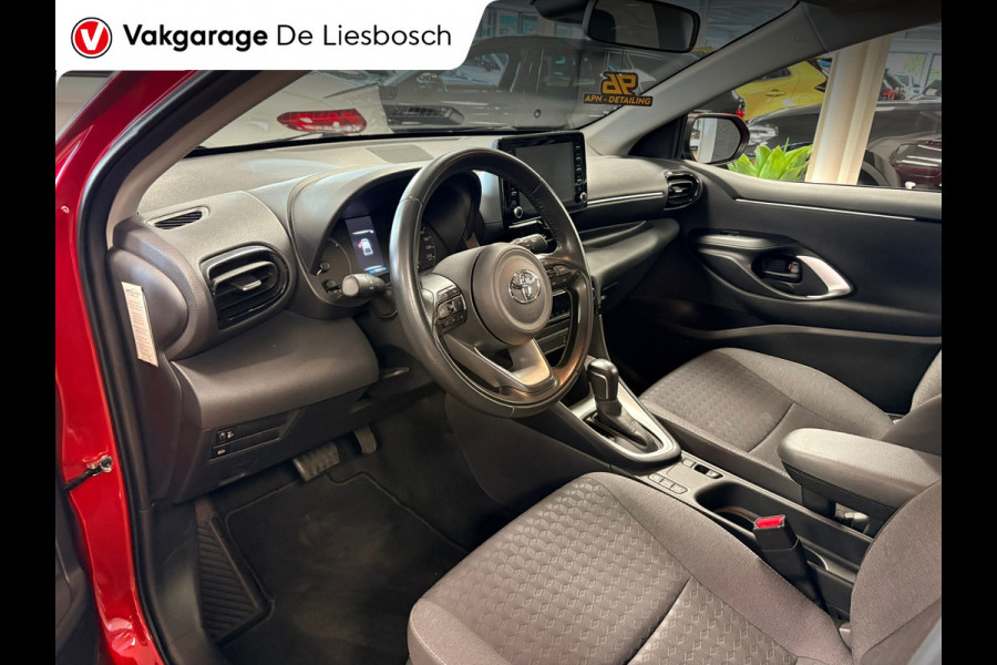 Toyota Yaris 1.5 Hybrid 115 Active / navi / camera / clima / cruisec / dealer onderhouden