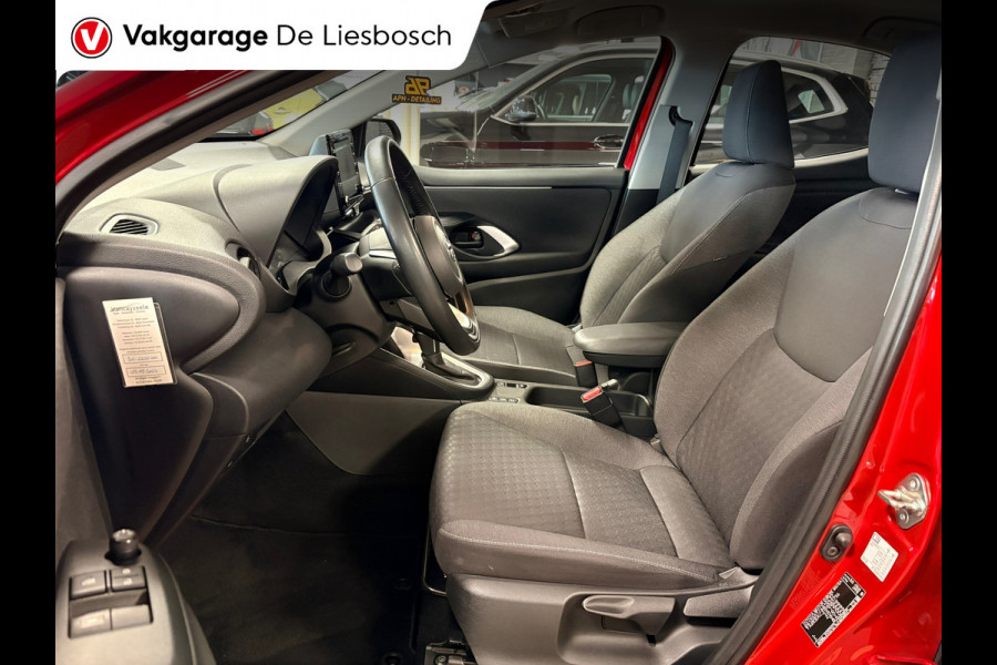 Toyota Yaris 1.5 Hybrid 115 Active / navi / camera / clima / cruisec / dealer onderhouden