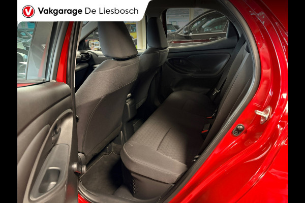Toyota Yaris 1.5 Hybrid 115 Active / navi / camera / clima / cruisec / dealer onderhouden