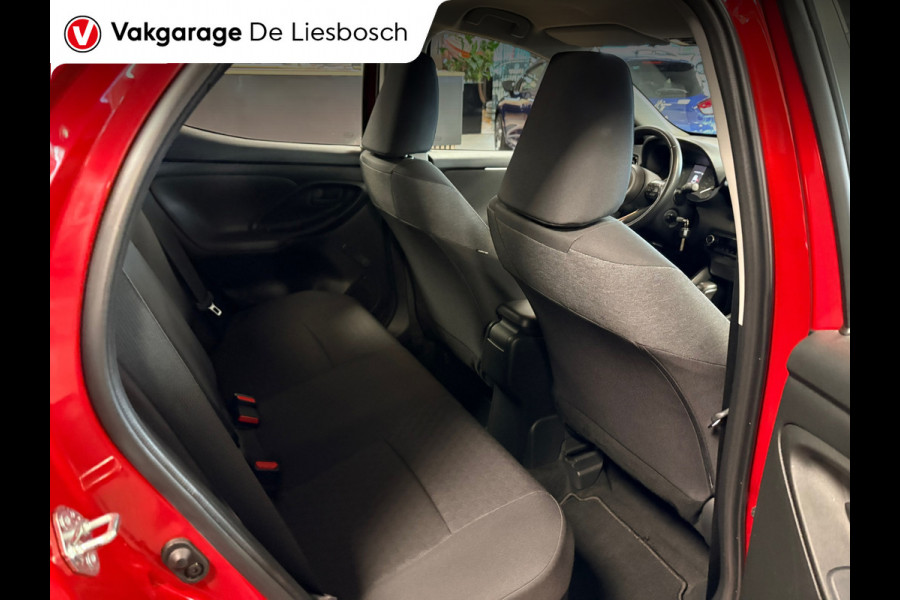 Toyota Yaris 1.5 Hybrid 115 Active / navi / camera / clima / cruisec / dealer onderhouden