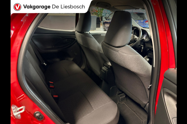 Toyota Yaris 1.5 Hybrid 115 Active / navi / camera / clima / cruisec / dealer onderhouden