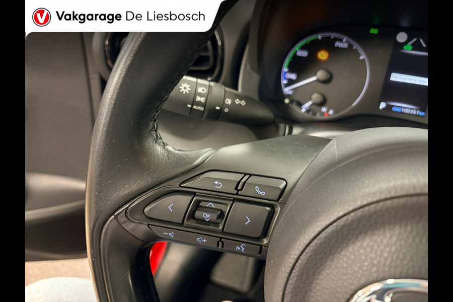 Toyota Yaris 1.5 Hybrid 115 Active / navi / camera / clima / cruisec / dealer onderhouden