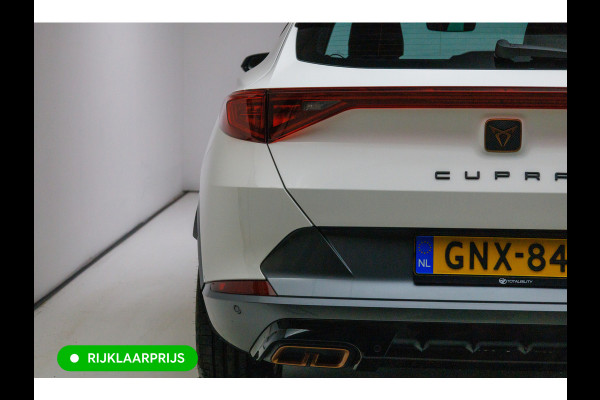 CUPRA Formentor 1.4 TSI e-Hybrid Business 204 PK | Trekhaak | Stoelverwarming | Adaptive cruise | Stuurverwarming,  App-connect, Full Led, Keyless