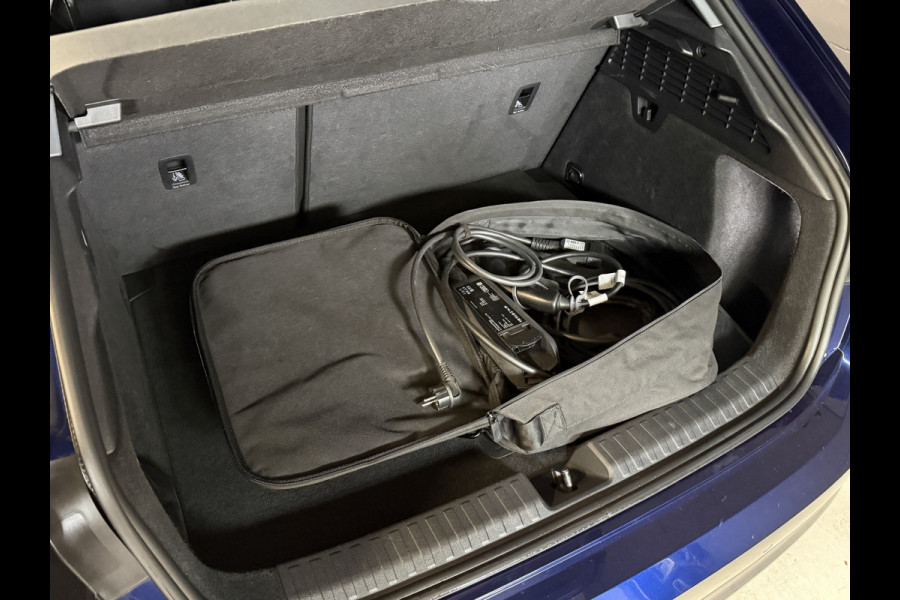 Audi A3 Sportback 40 TFSI e Advanced edition | Panoramadak | NL auto | Carplay | Sportstoelen | Full LED