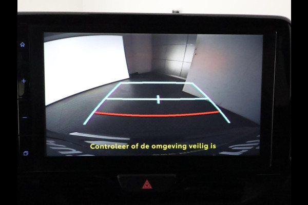 Toyota Yaris Cross 1.5 HYBRID DYNAMIC BLACKLINE GARANTIE 4-2033 CARPLAY NAVIGATIE . ADAPTIEVE CRUISE CONTROL .