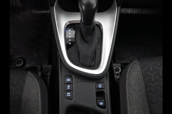 Toyota Yaris Cross 1.5 HYBRID DYNAMIC BLACKLINE GARANTIE 4-2033 CARPLAY NAVIGATIE . ADAPTIEVE CRUISE CONTROL .